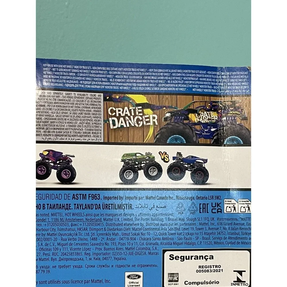 Hot Wheels Monster Trucks Demolition Doubles Hotweiler Vs‎ Scratch Attack Bin-M